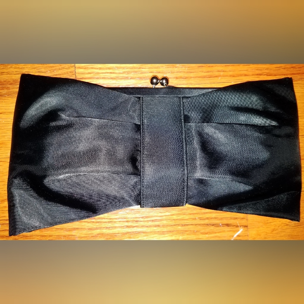 Madison studio clutch